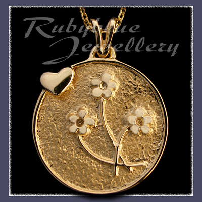 Gold 'Heart and Flowers' Pendant Image